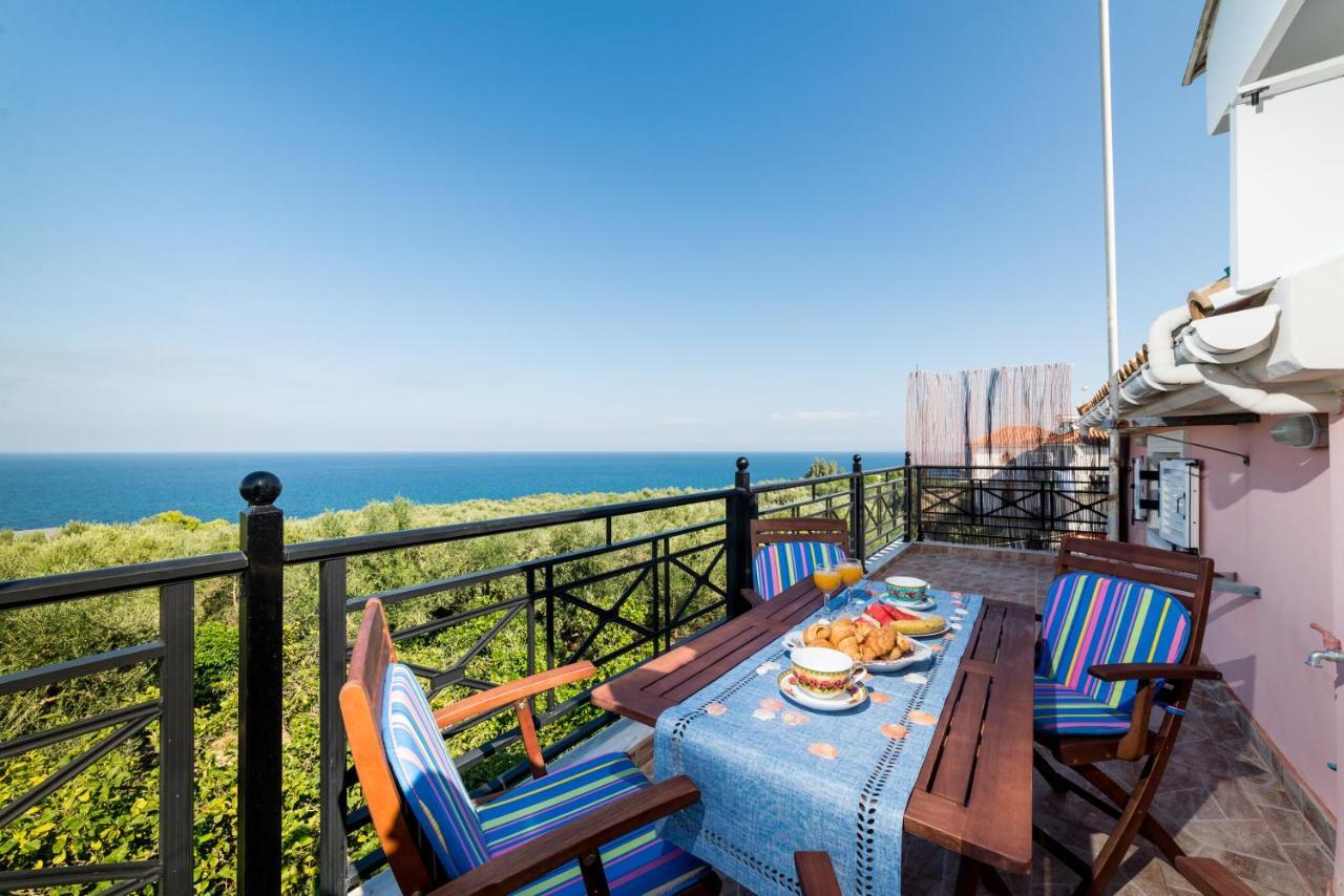Soso'S Sea View Apartment Plános Esterno foto